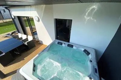 Image de Carantec villa 4 étoiles avec jacuzzi et jardin