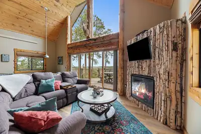 Image de Gold Nugget Lodge Near Deadwood on 5 Wooded Acres!