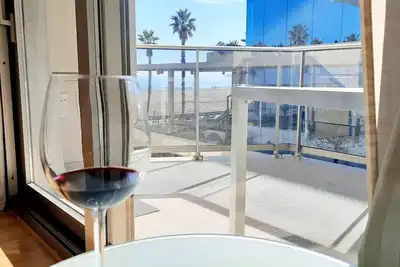 Image de Directly on the beach - modern apartment with sea view