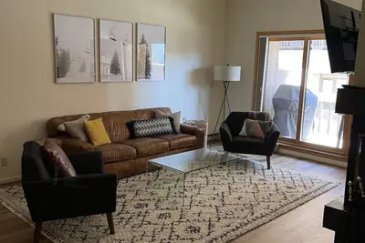 Image de Week of Christmas still available! Discounted rates. Steps from the slopes!