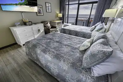 Image de Studio @ Sand Dunes Resort, High Floor, Oceanview!