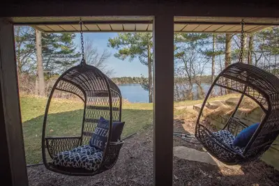 Image de Tranquillity awaits you at. . . . Timberline Lakeside Lodge