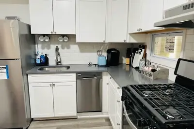 Image de 💛 Yew Villa 💛 Cozy 2 Br Central Location