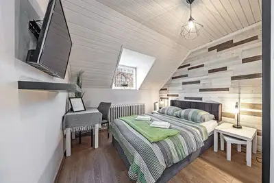 Image de Nestled in Quiet Prague Hills 2br 1ba Atelier Suite 1