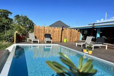 Maison indépendante avec 4 chambres, Piscine privée, Billard et Baby-foot 😉