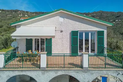 Image de Magnifique maison de vacances privée avec Wifi, climatisation, Tv, patio, animaux admis et parking