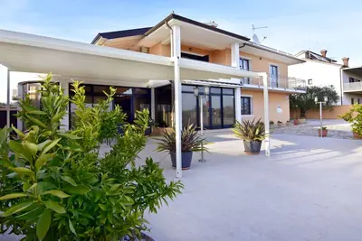 Image de Lovely new apartment with terrace Aeneas 1