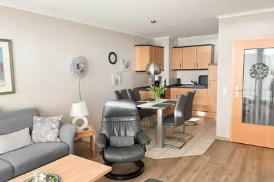 Image de Vacation apartment for up to 4 people directly on the North Sea dike