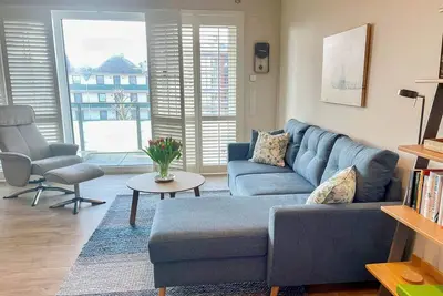 Image de Haus Strandläufer - vacation apartment for 2 people on the North Sea dike
