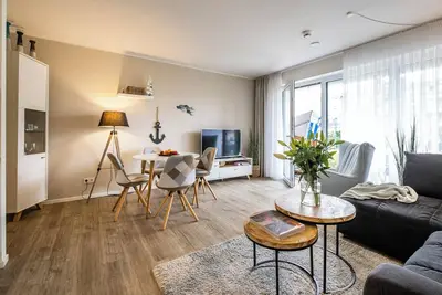 Image de Haus Strandläufer - vacation apartment for 2 people on the North Sea dike