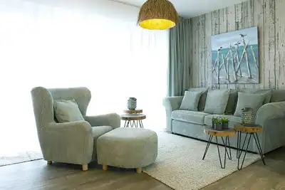 Image de Haus Strandläufer - vacation apartment for 2 people on the North Sea dike