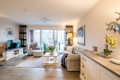 Image de Haus Strandläufer - vacation apartment for 2 people on the North Sea dike