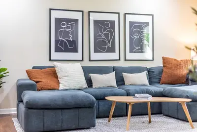 Image de Spacious, Elegant Home w/ Cozy Backyard!