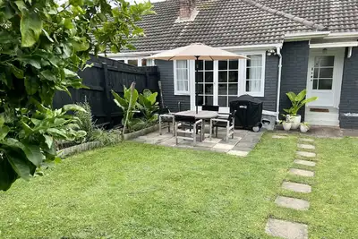 Image de In heart of mission Bay, Pet friendly, minutes walk to the beach