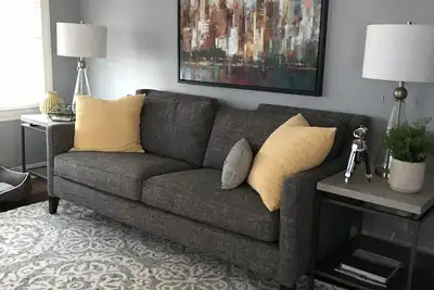 Image de Newly Remodeled Midtown home 5 miles from Pga