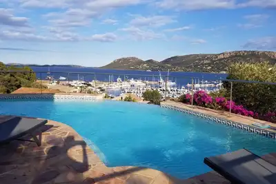Image de Superbe villa à Porto Vecchio centre avec Piscine splendide vue mer