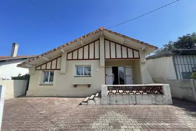 Image de Spacieuse villa classée 3* à 500m des plages de Mimizan pour 7 personnes!