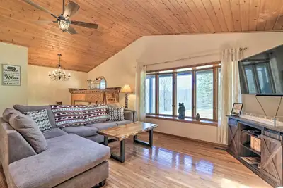 Image de Lovely Terra Alta Cabin < 1 Mi to Alpine Lake