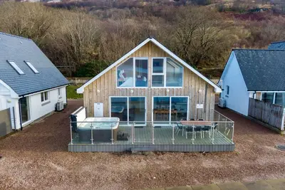 Image de Beach House 2 with Hot Tub - sleeps 8 guests in 4 bedrooms