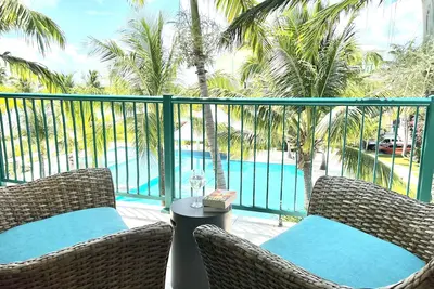 Image de Luxurious Waterfront Stay w/ Large Sun Deck