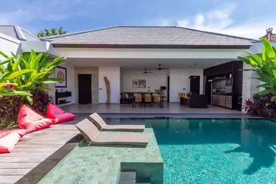 Image de Promo! Cheerful 3 Bdr Pool Villa near Berawa Beach