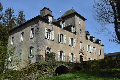 Image de Beautiful large house in the middle of Aveyron