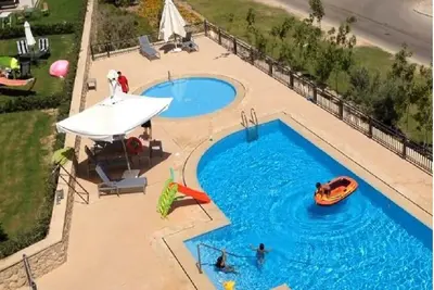 Image de Penthouse in Marassi, family sized with twin pool.