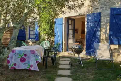Image de Gîte de plein pied très calme dans Longère rénovée du 18ème siècle.