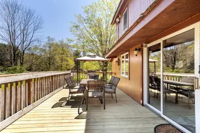 Image de River front 7-Bedroom Secluded home on 6 acre!