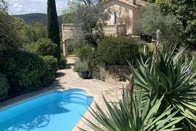Image de Magnificent villa very quiet, swimming pool, greenery, fenced garden, spectacular view