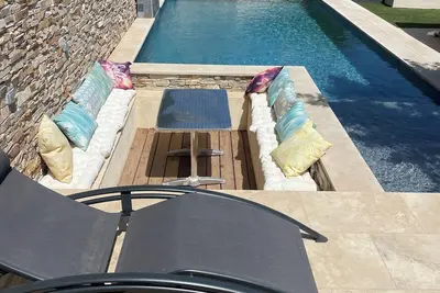 Image de Villa en face du parc st mitre