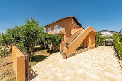 Image de Bel appartement à Privlaka avec WiFi