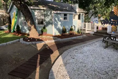 Image de Serene relaxing cottage steps to Swifts Beach