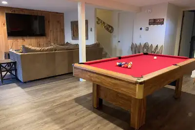 Image de Dog Friendly Chalet in the Woods w/ Pool, Mt. Snow, Vt