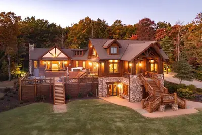 Image de Bison View Lodge -Epic Views | Hot Tub | Pickleball Courts