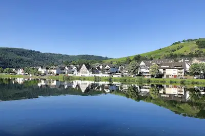 Image de Holiday apartment Moselle Ship in Zell (Mosel) - Modern, comfortable & friendly