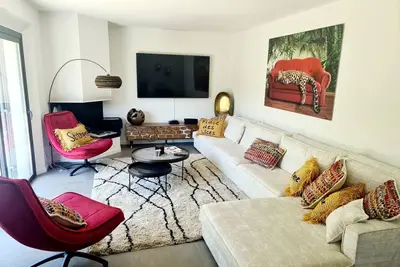 Image de Villa Indie avec piscine chauffée - au centre du village de St Tropez