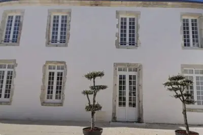 Image de 16th century mansion - La Rochelle Chatelaillon