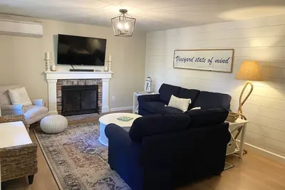 Image de New! Renovated Family-Friendly Vineyard Haven Home, Close to town!