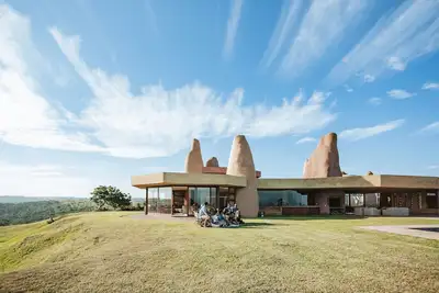 Image de A secluded sanctuary along a private beach front.