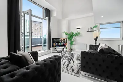 Image de Luxury Two Bed Penthouse -  Parking - Terrace