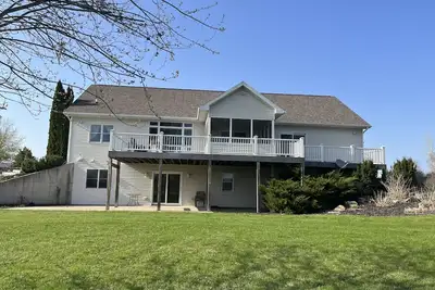 Image de Roomy home on 18 acres 15 Min to Eaa Airventure