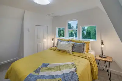 Image de Blueberry Cabin 3bdrm near Alderbrook w/ Hot Tub