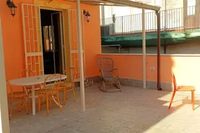 Image de Artists' refuge with large terrace in the heart of downtown