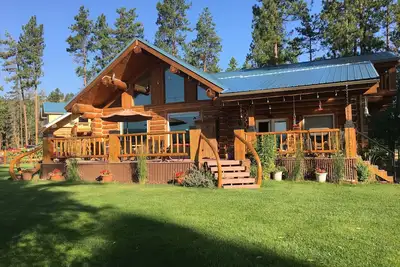Image de Potomac Valley Log Home – Montana Dream