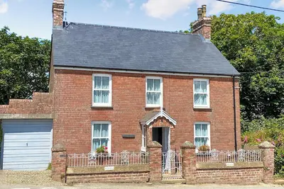 Image de 3 chambres à coucher à Llanrhian