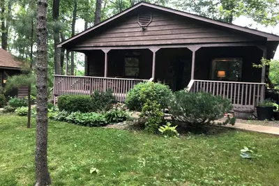 Image de Relaxing 3b Log Home-15 min walk to the Black River!