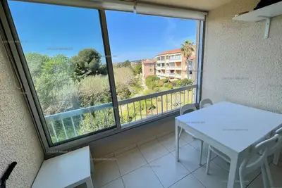 Image de Studio rénové dans résidence avec piscine pour 4