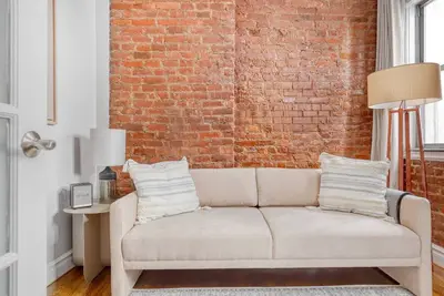 Image de Hip East Village 2br w/ W/D, near L Train, by Blueground
