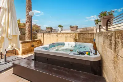 Image de Harbour Views Gozitan Villa + Shared Pool, Mġarr Gozo, Malta